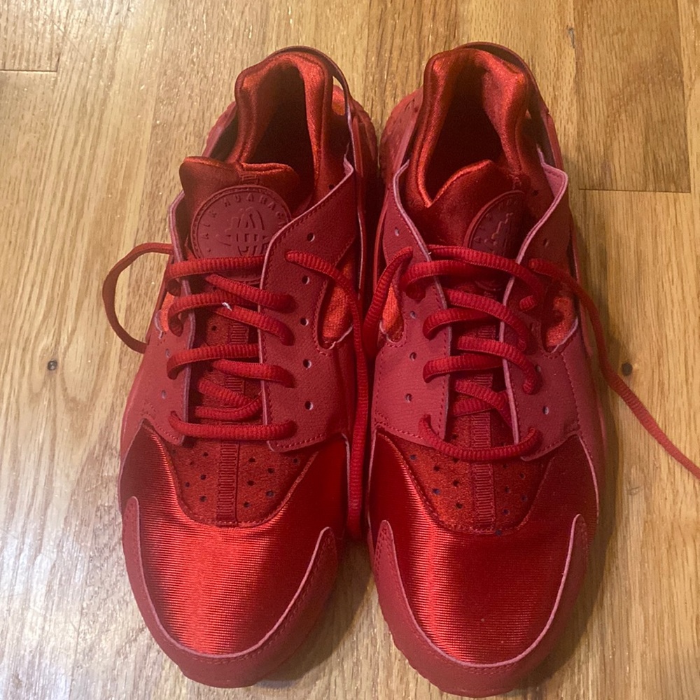 Red Nike Huarache shoes size 11